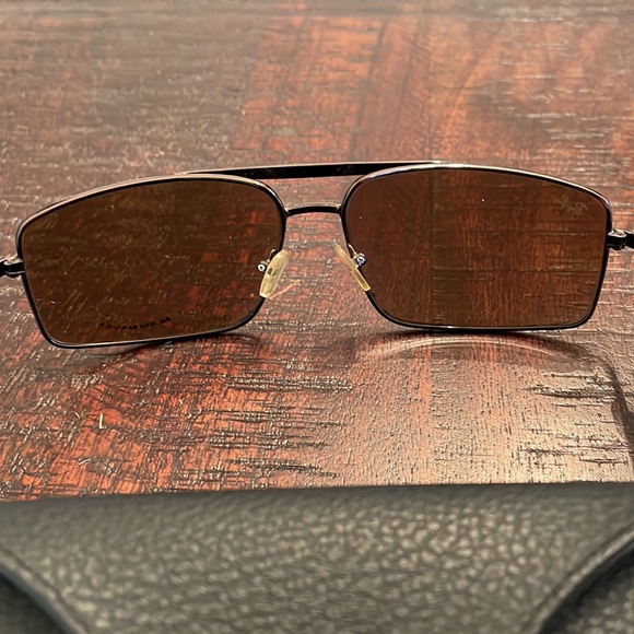Authentic Ray-Ban Aviator Style Sunglasses - Picture 6 of 9